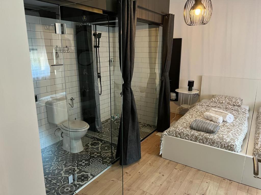 4 Stars Rooms Near Airport Scitarjevo Kültér fotó