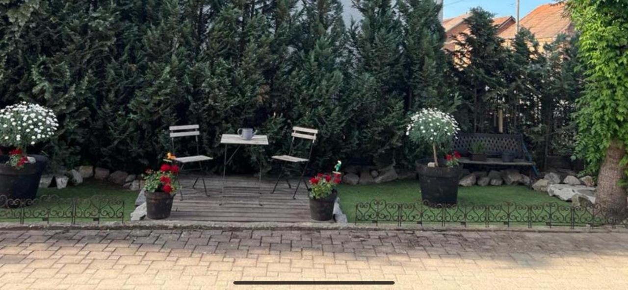 4 Stars Rooms Near Airport Scitarjevo Kültér fotó